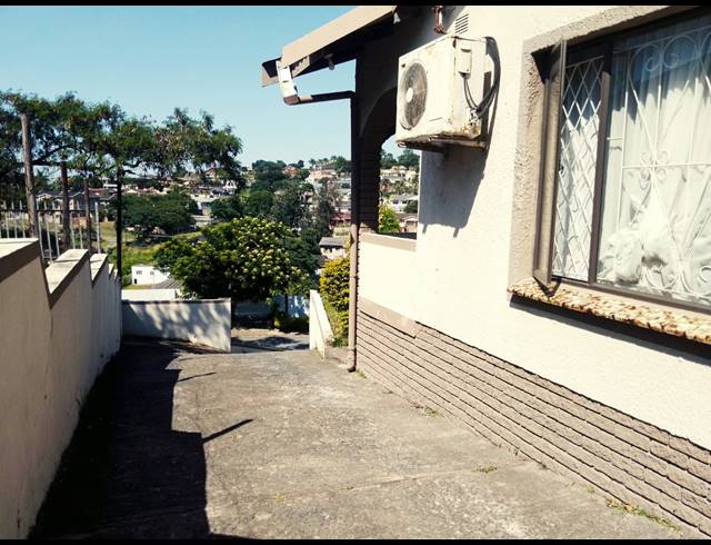 9 BEDROOM HOUSE FOR SALE IN HIGH RIDGE